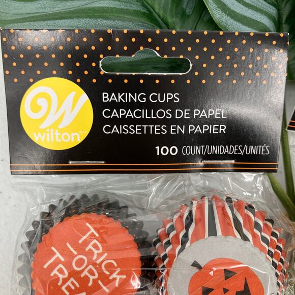 Wilton Orange White Stripe Dot Pumpkin Halloween Mini Baking Cupcake Cups Liners - Picture 2 of 4